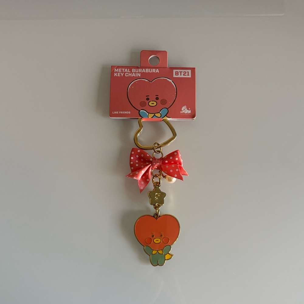 Brand New BT21 Tata Gold Keychain